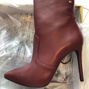 michael kors blaine leather ankle boot